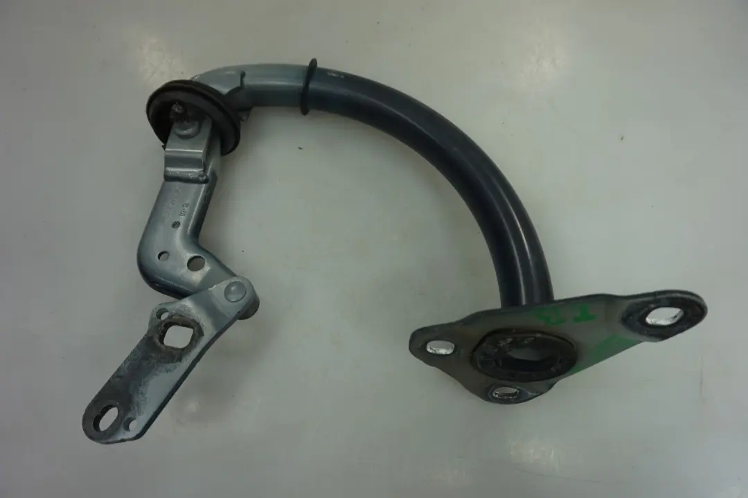 Zawias bagażnika prawy Toledoblau do BMW E65 o numerze 8240340 BMW E65 Zawias bagażnika prawy Toledoblau - SKU 8240340-TDB - Numer Części 8240340