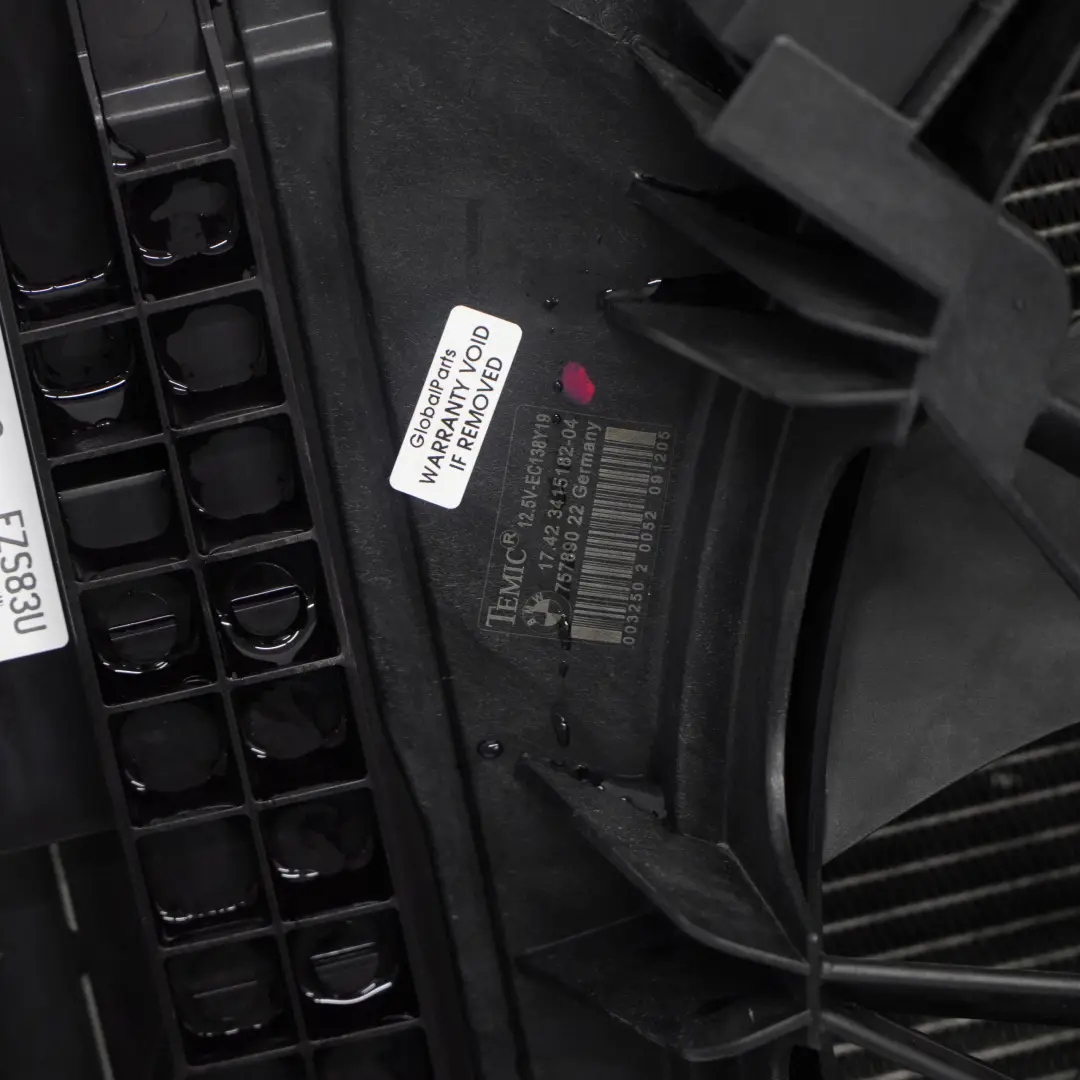 Chłodnica wentylator do BMW X3 E83 3.0d o numerze 3415182 BMW X3 E83 3.0d Chłodnica wentylator - SKU 3415182 - Numer Części 3415182