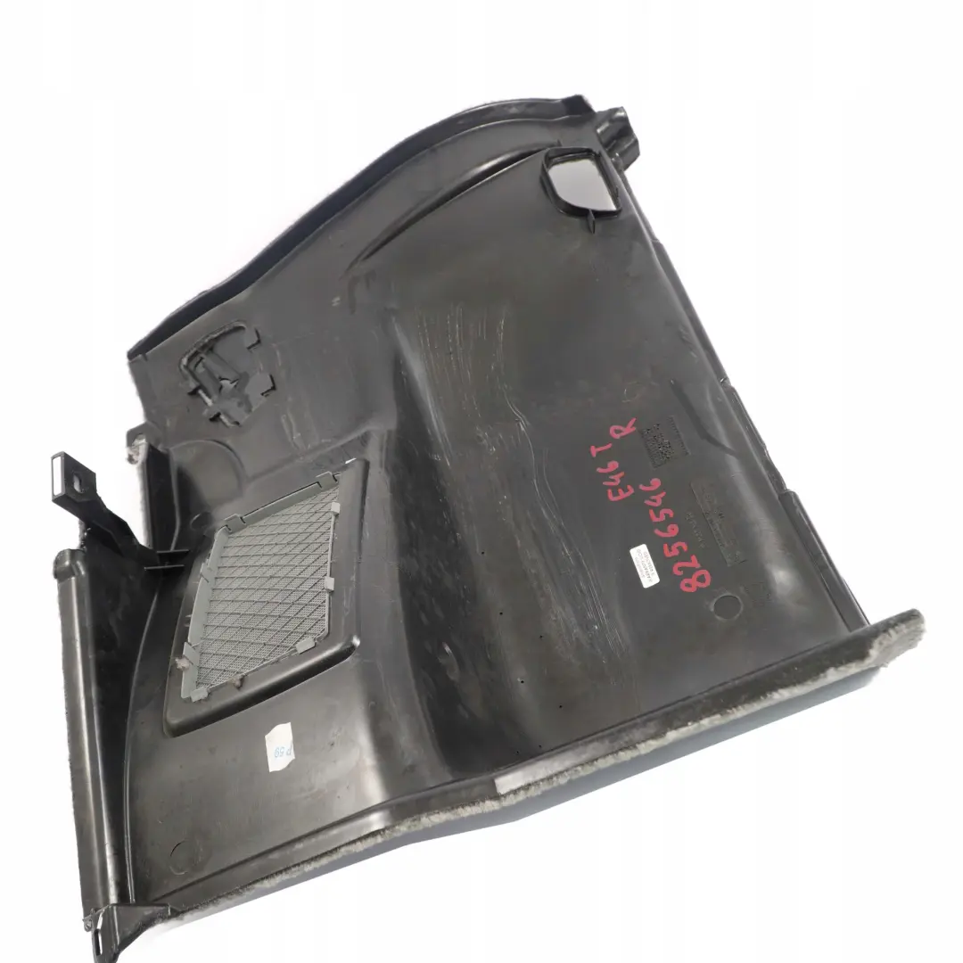 Baule Stivale Laterale Destro Trim Panel Grigio per BMW E46 Touring con numero di parte 8256546 BMW E46 Touring Baule Stivale Laterale Destro Trim Panel Grigio - SKU 8256546 - Numero di parte 8256546