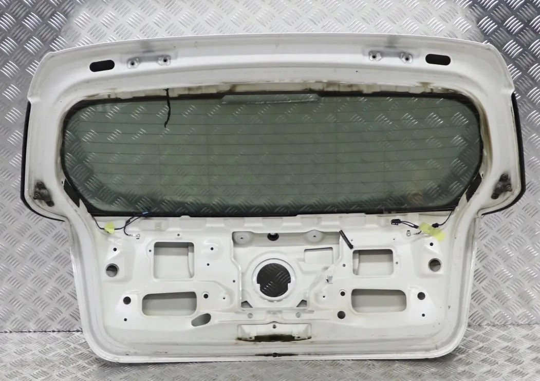 Klapa tylna tył goła alpinweiss do BMW E81 E87 o numerze 7133898 BMW E81 E87 Klapa tylna tył goła alpinweiss - SKU 7133898-AW3 - Numer Części 7133898