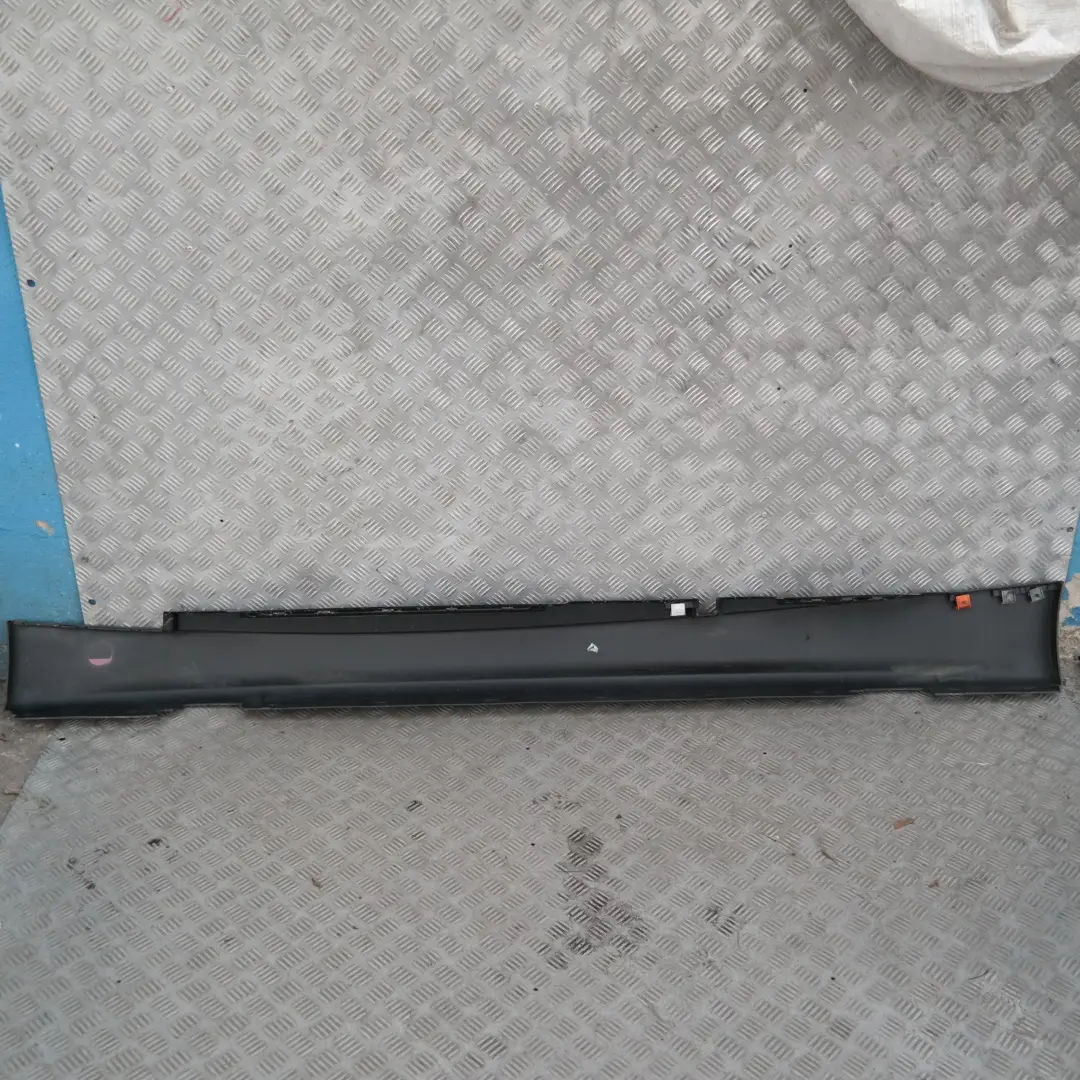 BMW 1 er E87 Bas de porte Couverture Seuil droite Noir Saphir Metallique 475 - SKU 0032948-BS14 - Numéro de pièce 32948
