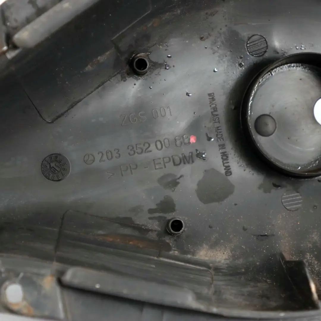 Mercedes-Benz C W203 Abdeckung Verkleidung Querlenker Hinten für mit Teilenummer A2033520088 Mercedes-Benz C W203 Abdeckung Verkleidung Querlenker Hinten - SKU A2033520088 - Teilenummer A2033520088