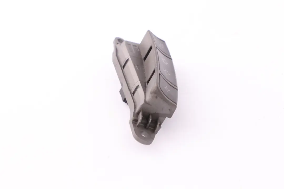 BMW E65 Mulifunction Steering Wheel Control Button Switch Right - SKU 6911586 - Part number 6911586