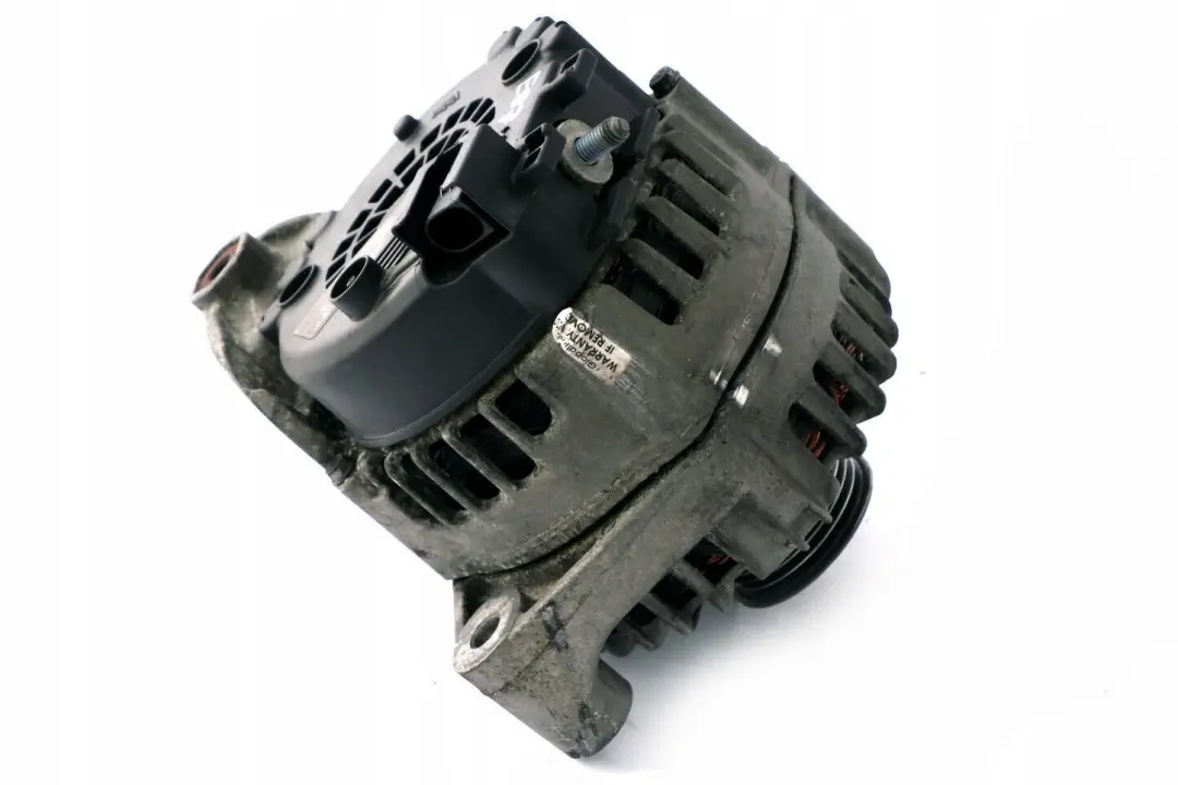 BMW E61 E81 E87 E90 N47 Alternador del Generador 180A - SKU 7802261 - Número de pieza 7802261