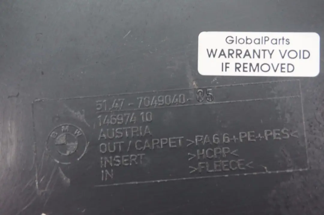 Obudowa tapicerka bagażnika do BMW E83 X3 o numerze 7049040 BMW E83 X3 Obudowa tapicerka bagażnika - SKU 7049040-3 - Numer Części 7049040