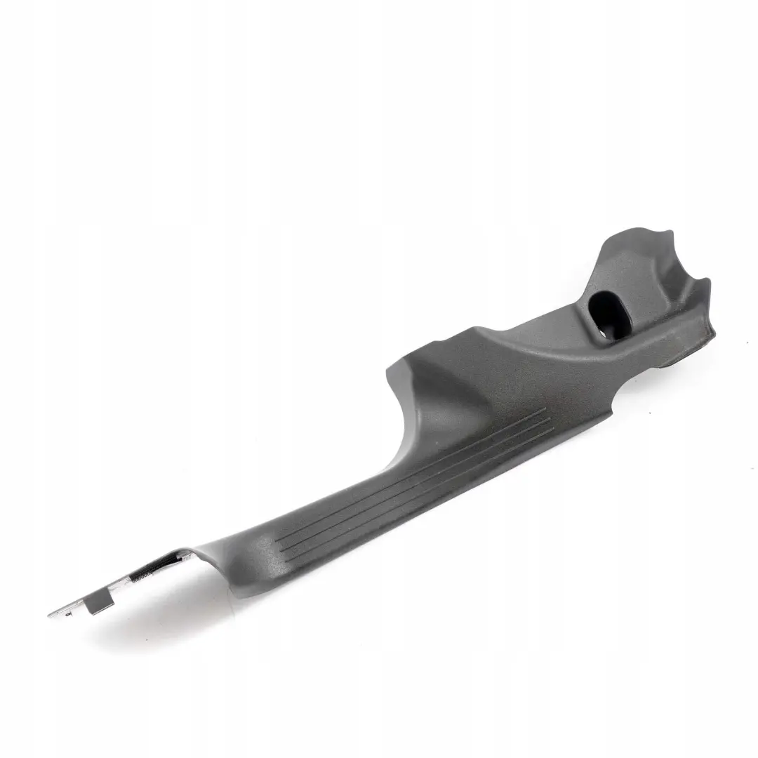 Listwa nakładka próg lewy tył do MERCEDES C W203 o numerze A2036863136 MERCEDES C W203 Listwa nakładka próg lewy tył - SKU A2036863136 - Numer Części A2036863136