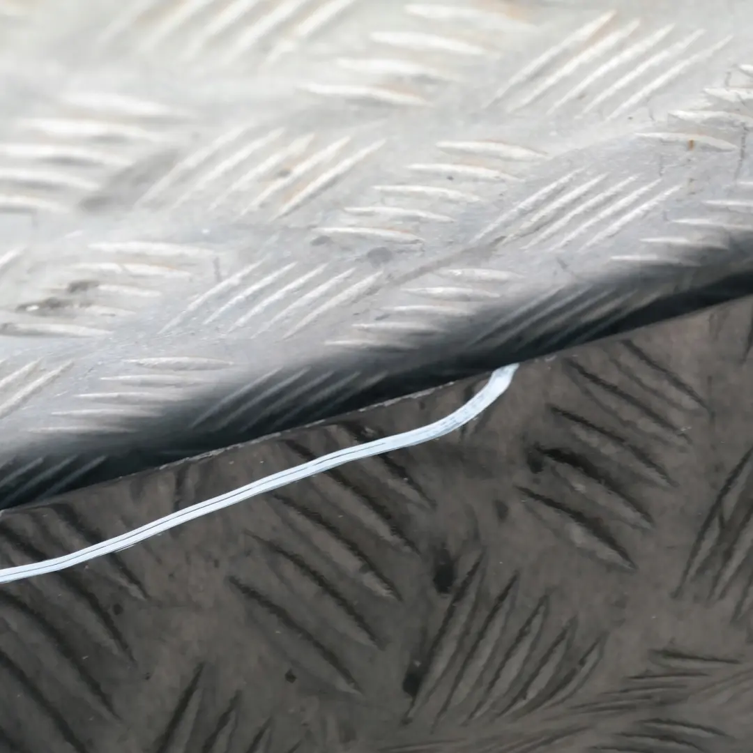 Bas de Porte Couverture Seuil a Gauche Noir De pour BMW 3 E90 E91 à propos du numéro de pièce 32951 BMW 3 E90 E91 Bas de Porte Couverture Seuil a Gauche Noir De - SKU 0032951-SCH10 - Numéro de pièce 32951