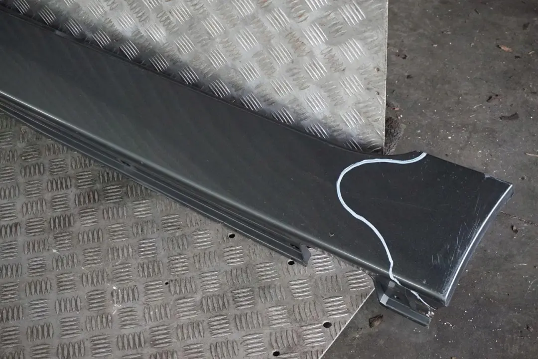 BMW 5 E60 E61 1 Door Sill Side Cover Skirt Left N/S Titangrau Titan Grey - A36 - SKU 0150277-TGR1 - Part number 0150277