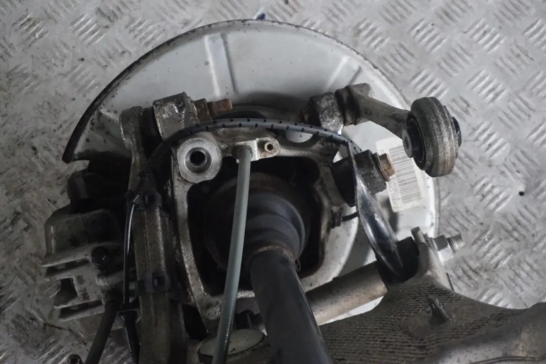 M57N2 231PS Radträger Hinten Links Schwenklager für BMW 5 E60 530d mit Teilenummer 6770905 BMW 5 E60 530d M57N2 231PS Radträger Hinten Links Schwenklager - SKU 6770905-14 - Teilenummer 6770905