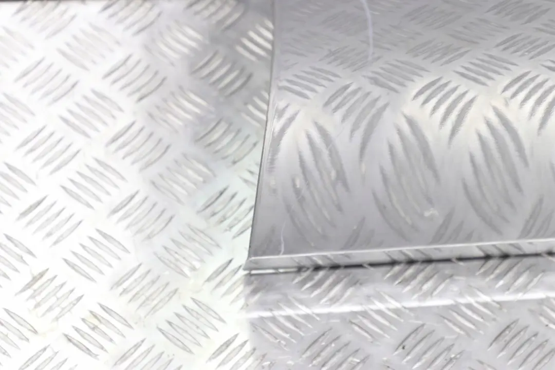 Tür Vorne Rechts Silbergrau Silber Grau Metallic - A08 für BMW 5 E60 E61 3 mit Teilenummer 7202340 BMW 5 E60 E61 3 Tür Vorne Rechts Silbergrau Silber Grau Metallic - A08 - SKU 7202340-SBG3 - Teilenummer 7202340