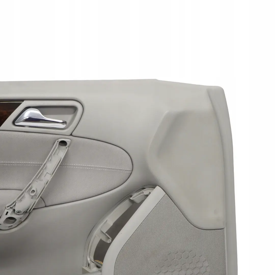  Mercedes-Benz Classe C W203 Revetement de Porte Gauche Tissu Alpaca Gris - SKU A2037202972 - Numéro de pièce A2037202972