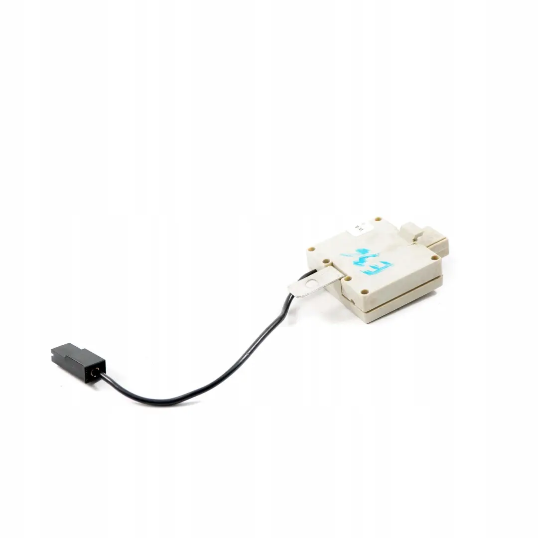 Radio Antenna Trap Circuit Filter Unit to BMW E36 Coupe Saloon with Part number 1387803 BMW E36 Coupe Saloon Radio Antenna Trap Circuit Filter Unit - SKU 1387803 - Part number 1387803