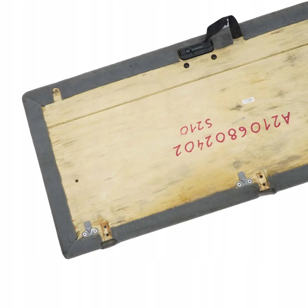 Mercedes-Benz S210 W210 Break Coffre Plancher de Chargement Carenage pour à propos du numéro de pièce A2106802402 Mercedes-Benz S210 W210 Break Coffre Plancher de Chargement Carenage - SKU A2106802402 - Numéro de pièce A2106802402