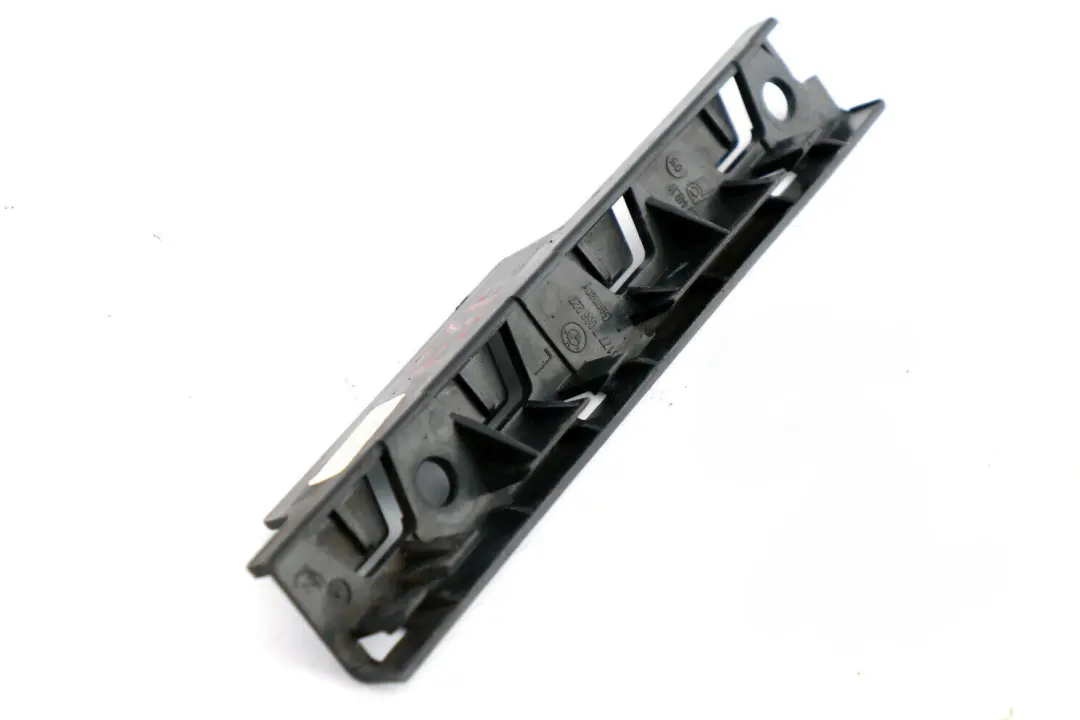  Soporte Cumbrera BMW E60 E61 Lado Izquierdo Faldon Embellecedor Panel - SKU 7066227 - Número de pieza 7066227