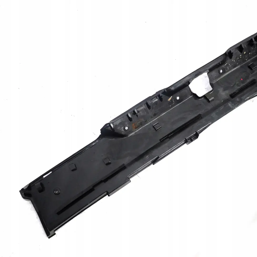 Berline Tronc Tenir Carenage Capot Seuil de Chargement pour BMW 3 E36 à propos du numéro de pièce 8122479 BMW 3 E36 Berline Tronc Tenir Carenage Capot Seuil de Chargement - SKU 8122479 - Numéro de pièce 8122479