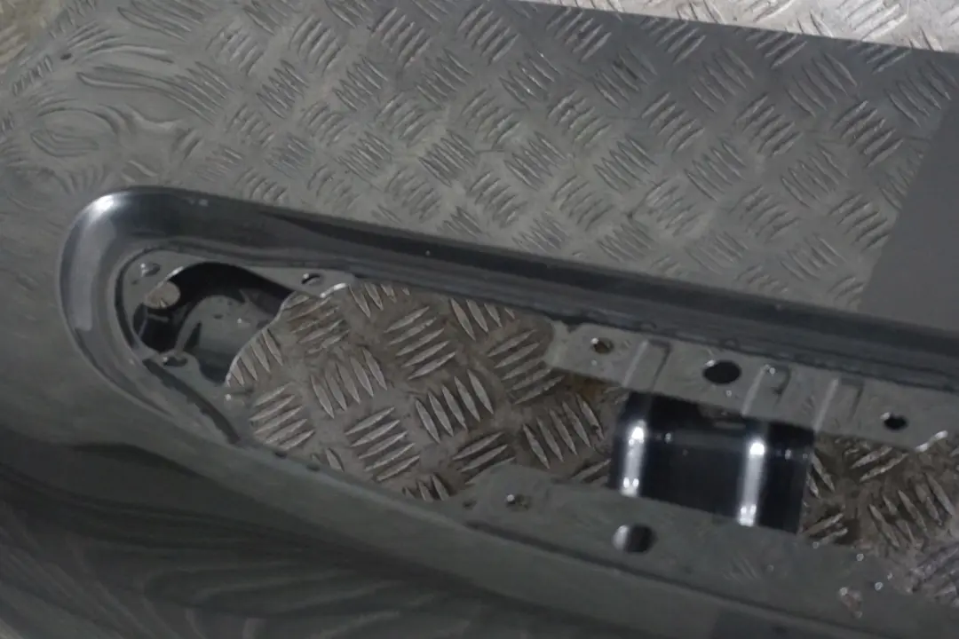 Klapa tylna Eclipse Grey do MINI Roadster R59 o numerze 2759117 MINI Roadster R59 Klapa tylna Eclipse Grey - SKU 2759117-ECG - Numer Części 2759117