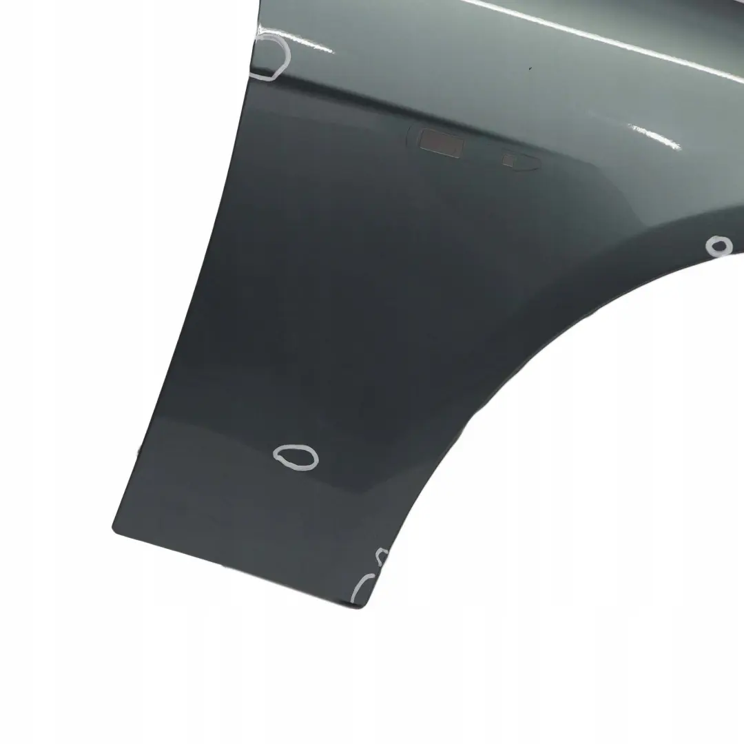 Błotnik prawy przód Schiefergruen do BMW E65 E66 E67 o numerze 7061662 BMW E65 E66 E67 Błotnik prawy przód Schiefergruen - SKU 7061662-SGM - Numer Części 7061662
