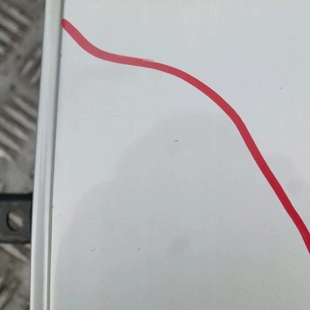 Fahrerseite Tür hinten links Titansilber Silber Metallic für BMW 1 er E87 LCI mit Teilenummer 7191017 BMW 1 er E87 LCI Fahrerseite Tür hinten links Titansilber Silber Metallic - SKU 7191017-TS - Teilenummer 7191017