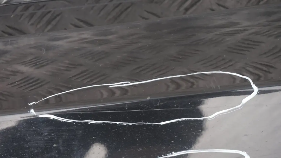 Bas de Porte Couverture Seuil A Gauche Noir pour BMW E87 LCI à propos du numéro de pièce 36145 BMW E87 LCI Bas de Porte Couverture Seuil A Gauche Noir - SKU 0036145-SCH10 - Numéro de pièce 36145