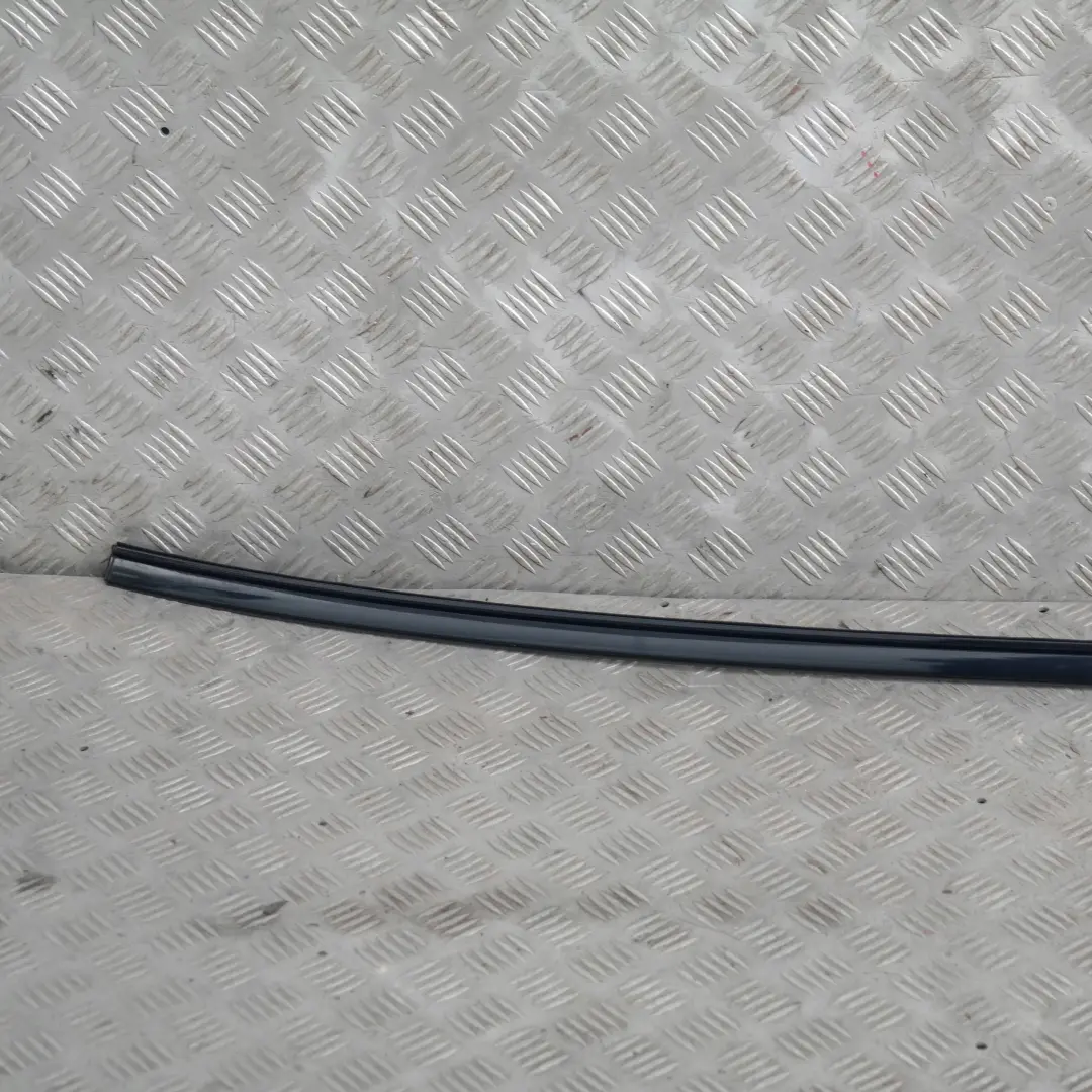Moulure De Toit Gauche Rail De Gouttière Orientblau 317 pour BMW E60 à propos du numéro de pièce 7070195 BMW E60 Moulure De Toit Gauche Rail De Gouttière Orientblau 317 - SKU 0031141-OB - Numéro de pièce 7070195