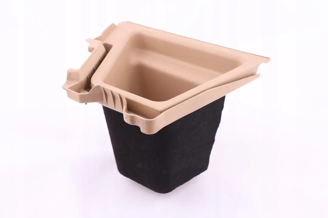 Reihe E83 Staufach Gepäckraum rechts Sandbeige für BMW X3 mit Teilenummer 3418629 BMW X3 Reihe E83 Staufach Gepäckraum rechts Sandbeige - SKU 3418629-1 - Teilenummer 3418629