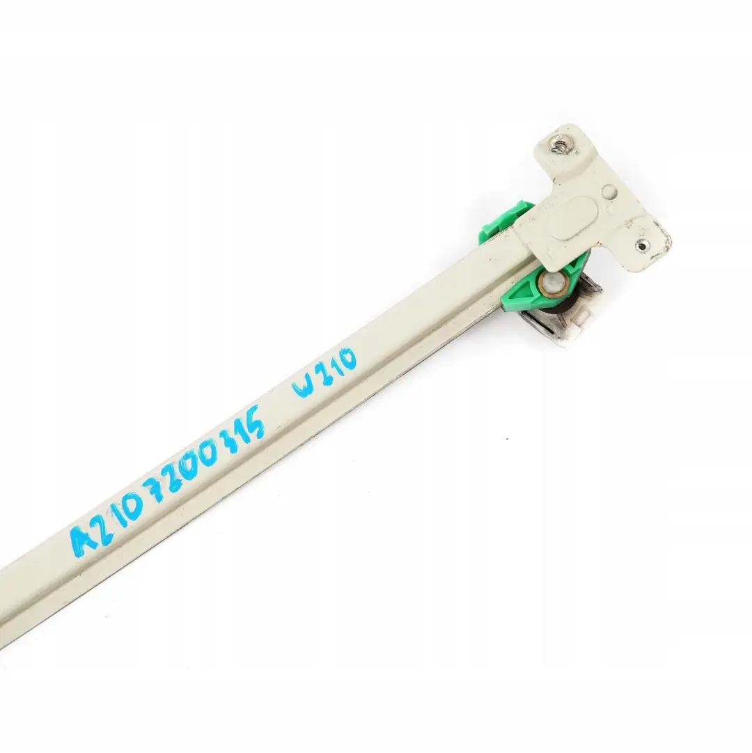 Mercedes-Benz W210 Leve-vitre Rail Guide Rail pour à propos du numéro de pièce A2107200315 Mercedes-Benz W210 Leve-vitre Rail Guide Rail - SKU A2107200315 - Numéro de pièce A2107200315