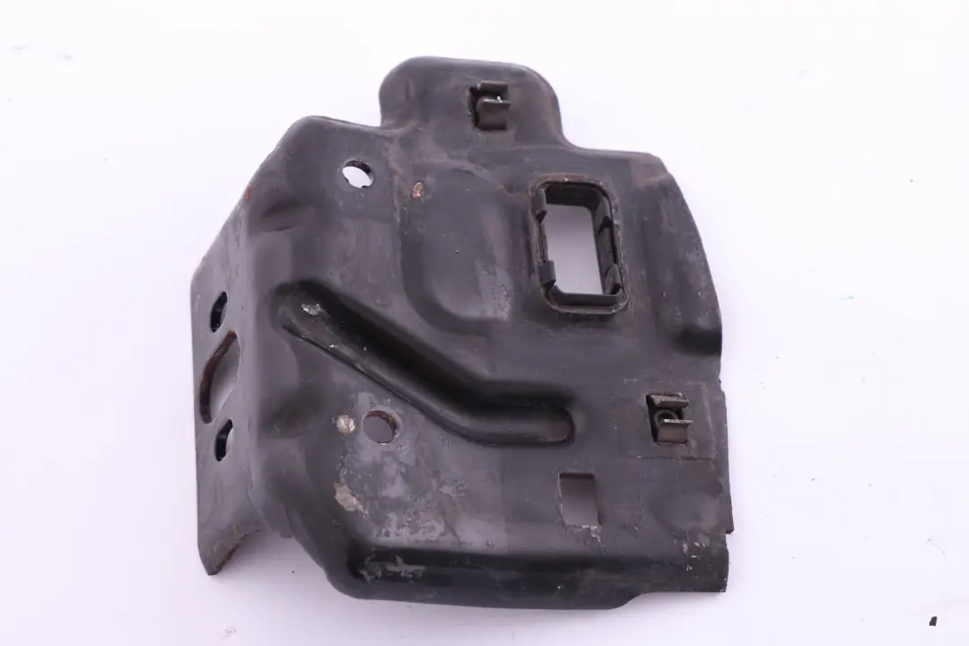 Uchwyt osłona mocowanie zamka maski do BMW X3 E83 o numerze 3403606 BMW X3 E83 Uchwyt osłona mocowanie zamka maski - SKU 3403606 - Numer Części 3403606