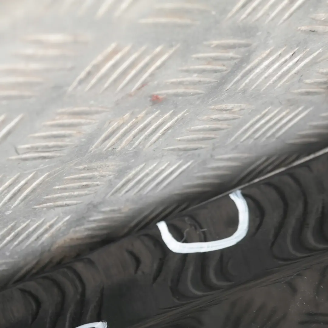 BMW E90 E91 LCI Bas de Porte Couverture Seuil A Gauche Noir - - SKU 0037059-SCH - Numéro de pièce 0037059
