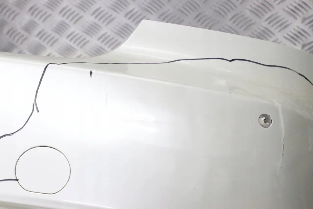 Complete Rear Bumper PDC White Gold to BMW 3 Series E92 E93 M3 with Part number 0433104 BMW 3 Series E92 E93 M3 Complete Rear Bumper PDC White Gold - SKU 0433104-WG - Part number 0433104