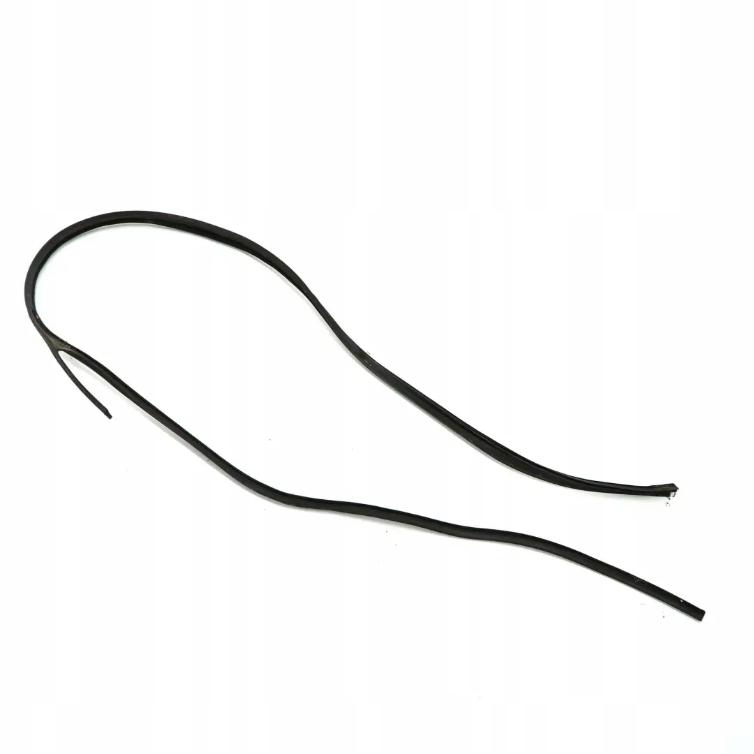 Uszczelka drzwi prawa prawy przód do BMW E36 Sedan o numerze 8174758 BMW E36 Sedan Uszczelka drzwi prawa prawy przód - SKU 8174758 - Numer Części 8174758