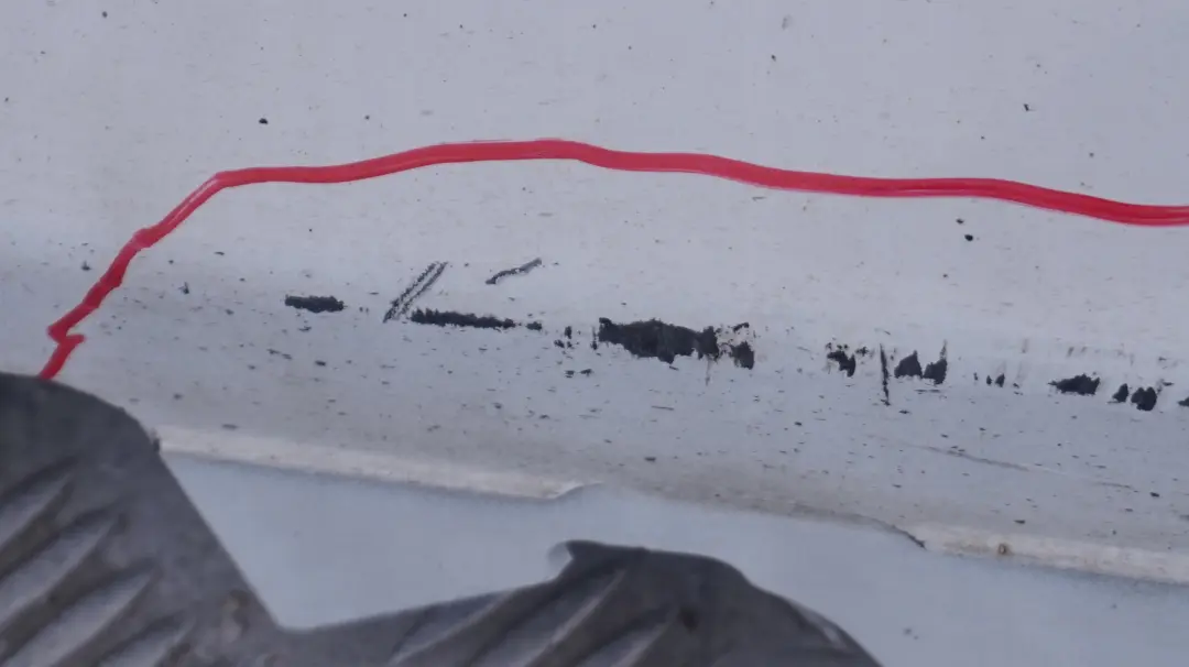 Bas de Porte Peint A Gauche Blanc des Alpes Blanc pour BMW E81 E82 E88 à propos du numéro de pièce 0036143 BMW E81 E82 E88 Bas de Porte Peint A Gauche Blanc des Alpes Blanc - SKU 0036143-AW2 - Numéro de pièce 0036143