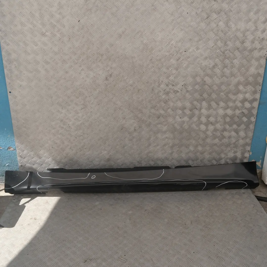 Sill Strip Side Skirt Left N/S Black 2 Schwarz II - 668 to BMW 1 SERIES 19 E87 with Part number 32949 BMW 1 SERIES 19 E87 Sill Strip Side Skirt Left N/S Black 2 Schwarz II - 668 - SKU 0032949-SCH19 - Part number 32949