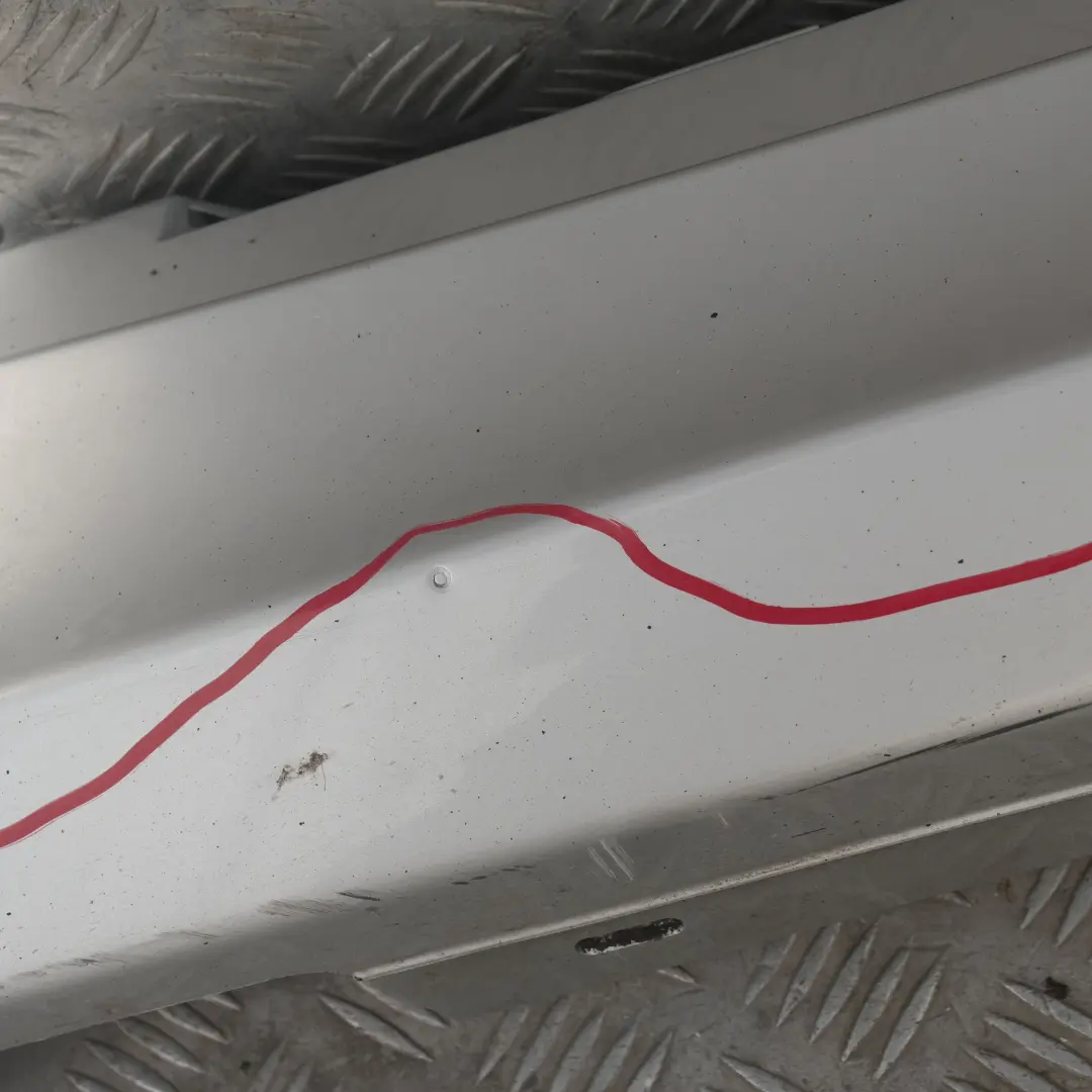 Nakładka listwa próg lewy titansilber do BMW E87 LCI o numerze 36145 BMW E87 LCI Nakładka listwa próg lewy titansilber - SKU 0036145-TS13 - Numer Części 36145