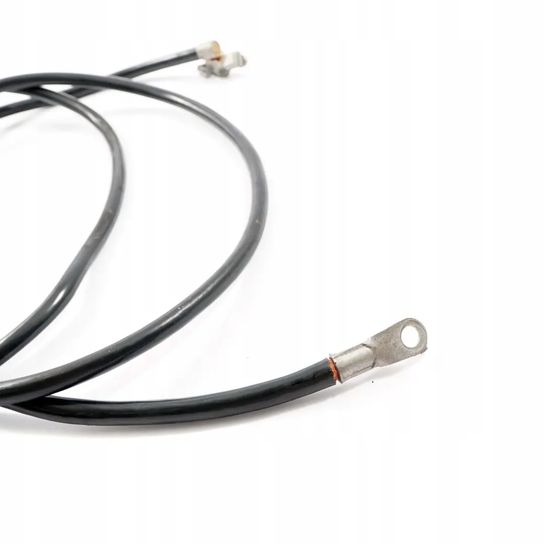 Mercedes-Benz W210 Faisceau Cables Cable de Masse Positif pour à propos du numéro de pièce A2105401830 Mercedes-Benz W210 Faisceau Cables Cable de Masse Positif - SKU A2105401830 - Numéro de pièce A2105401830