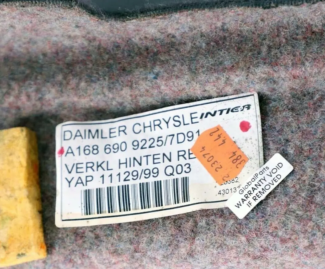 Mercedes-Benz A W168 Kofferraumverkleidung Hinten Rechts Schwarz für mit Teilenummer A1686909225 Mercedes-Benz A W168 Kofferraumverkleidung Hinten Rechts Schwarz - SKU A1686909225 - Teilenummer A1686909225