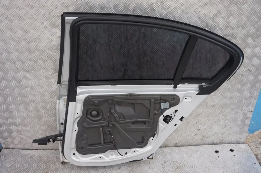 BMW 3 er E90 LCI Beifahrer Tür hinten rechts Titansilber Silber 354 - SKU 7203648-TS8 - Teilenummer 7203648