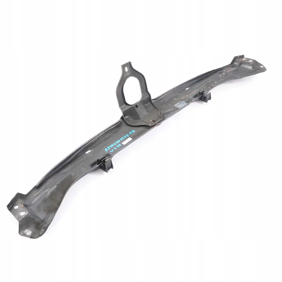 Mercedes-Benz E W210 Frontmaske Motorhaubenschloß Schloßträger für mit Teilenummer A2106202572 Mercedes-Benz E W210 Frontmaske Motorhaubenschloß Schloßträger - SKU A2106202572-TB - Teilenummer A2106202572