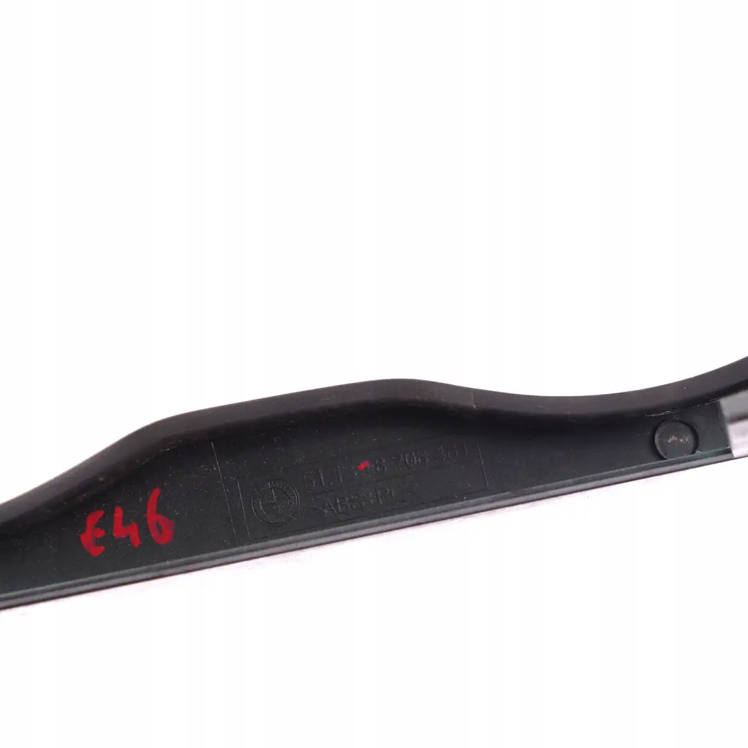 Listwa lewa pod lampę Meergruen do BMW E46 o numerze 9071568 BMW E46 Listwa lewa pod lampę Meergruen - SKU 9071568-MRG - Numer Części 9071568