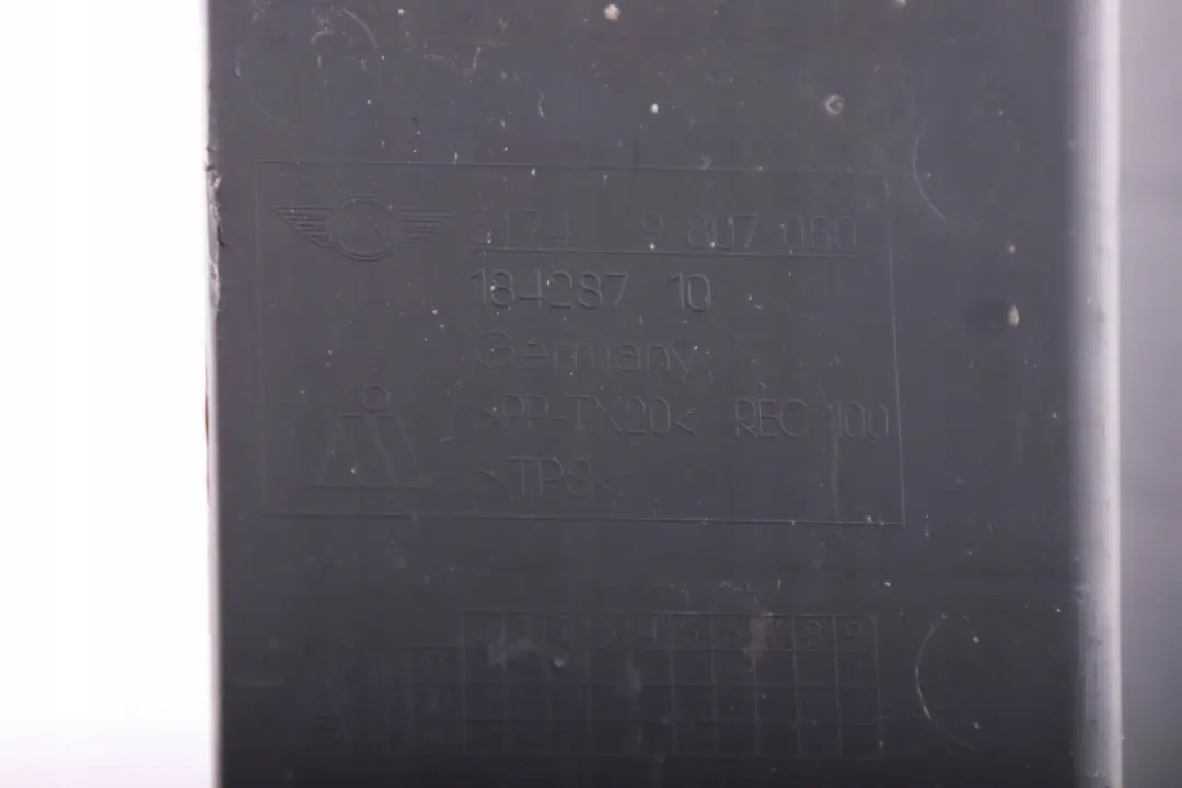 Canale condotto aria destro per Mini R60 R61 con numero di parte 9807050 Mini R60 R61 Canale condotto aria destro - SKU 9807050 - Numero di parte 9807050