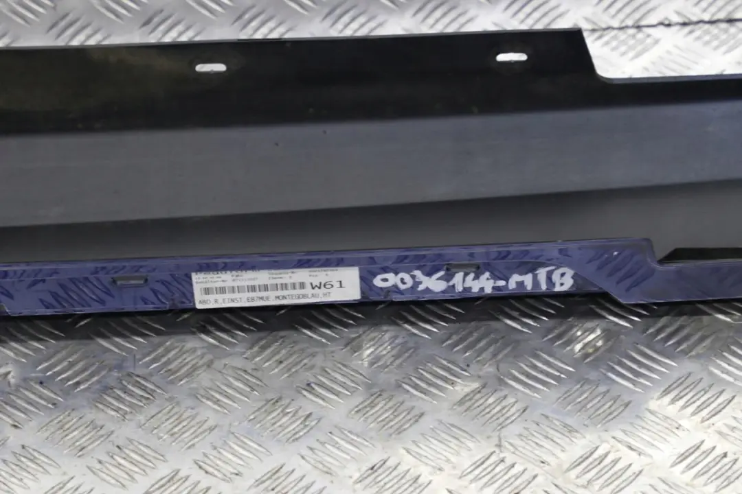 Listello Portiera Apertura Gonna Destra Montegoblau Blu - A51 per BMW E87 LCI con numero di parte 0036144 BMW E87 LCI Listello Portiera Apertura Gonna Destra Montegoblau Blu - A51 - SKU 0036144-MTB - Numero di parte 0036144