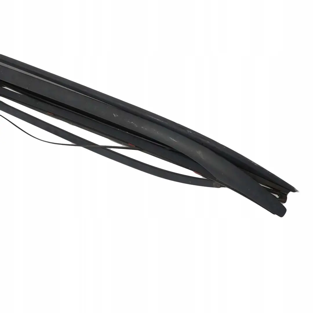 Mercedes-Benz W210 Break Rails de Toit Garde-Corps Moulage Gauche Droite Kit  - SKU A2106904962 - Numéro de pièce A2106904962