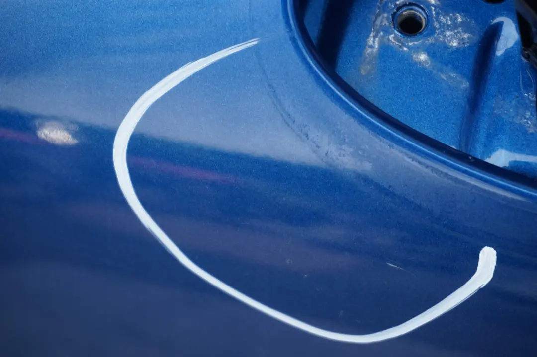 Drzwi lewe Lightning Blue A63 do MINI Cooper R55 R56 o numerze 2755935 MINI Cooper R55 R56 Drzwi lewe Lightning Blue A63 - SKU 2755935-LB5 - Numer Części 2755935