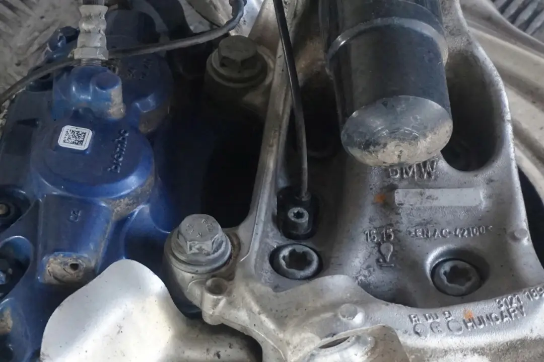 BMW F20 M140i Susp. del. izq. muelle - SKU 6880944 - Número de pieza 6880944