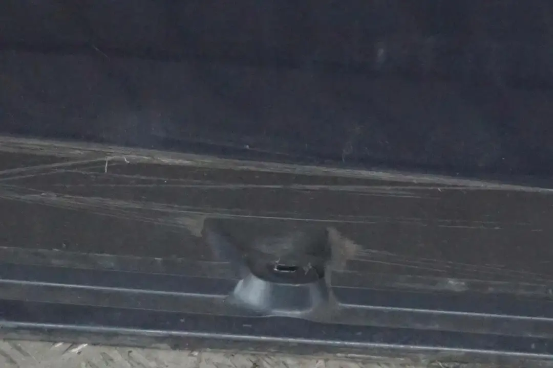 Bas de Porte Seuil a Gauche Bleu de Tolede Toledo Bleu - 482 pour BMW Z4 E85 E86 à propos du numéro de pièce 0031109 BMW Z4 E85 E86 Bas de Porte Seuil a Gauche Bleu de Tolede Toledo Bleu - 482 - SKU 0031109-TDB - Numéro de pièce 0031109