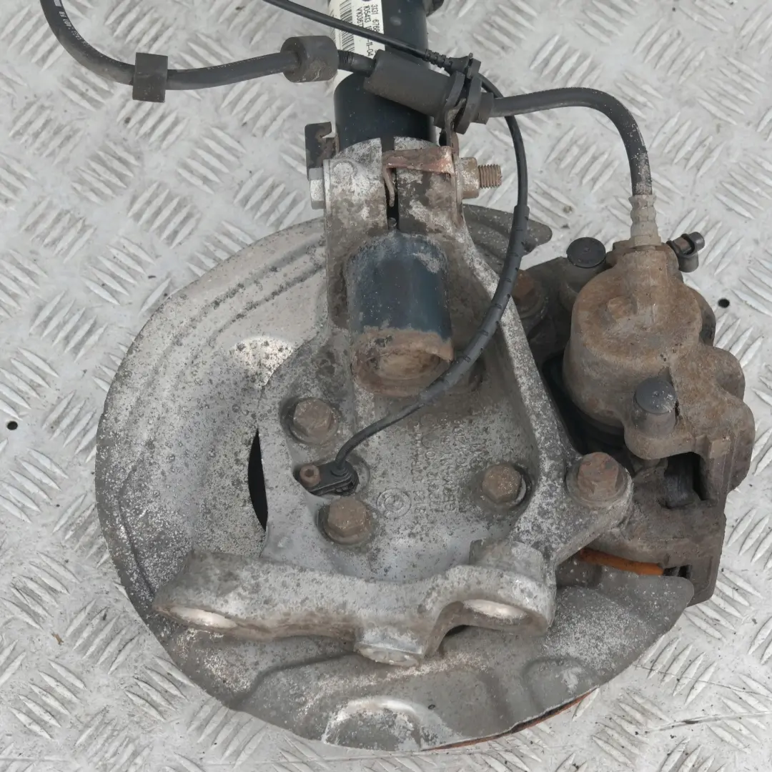 N46 Front Right O/S Spring Strut Brake Suspension Leg Hub to BMW 1 Series E87 120i with Part number 6768916 BMW 1 Series E87 120i N46 Front Right O/S Spring Strut Brake Suspension Leg Hub - SKU 6768916-3 - Part number 6768916