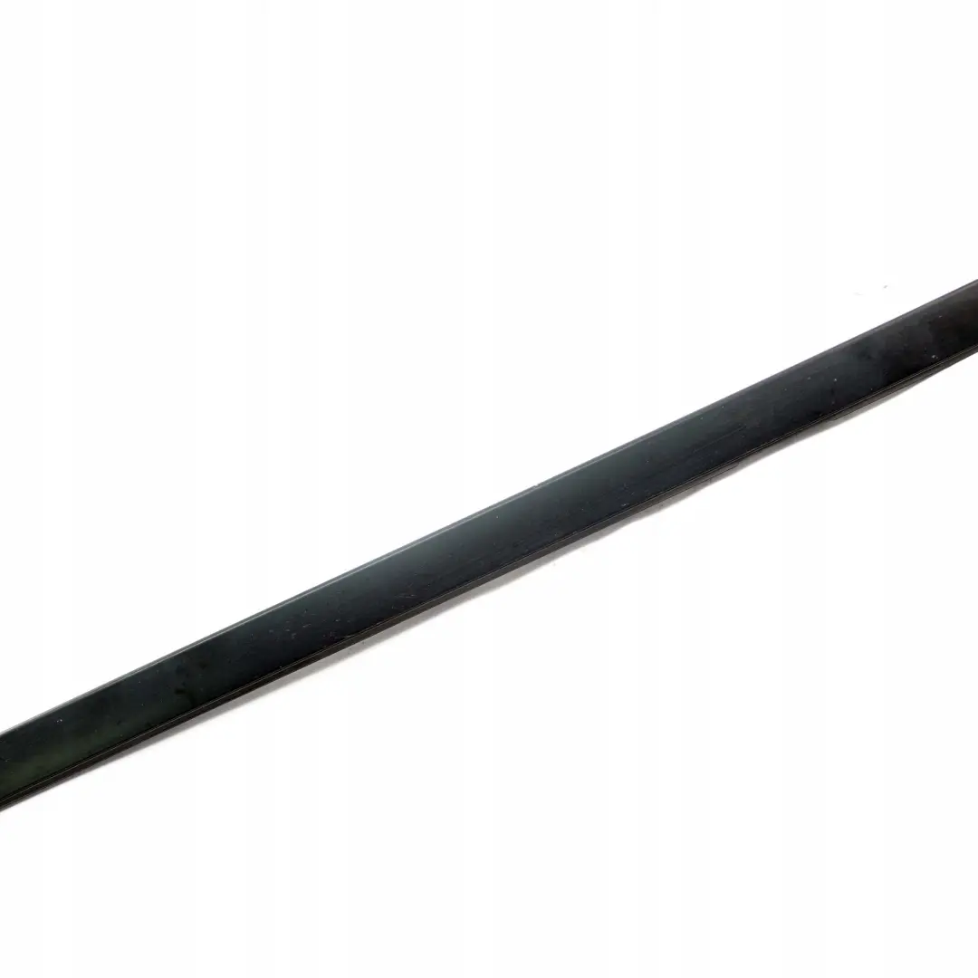BMW E90 E91 Listwa szyby przód prawa czarny mat - SKU 7265164 - Numer Części 7265164