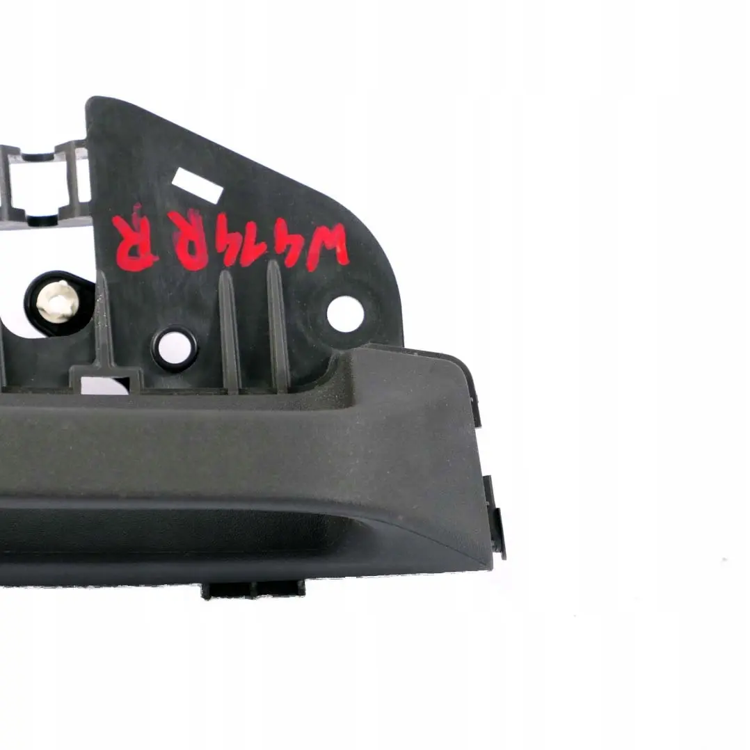 W414 Maniglia interna apriporta scorrevole posteriore destra O/S per Mercedes Vaneo con numero di parte A4147600761 Mercedes Vaneo W414 Maniglia interna apriporta scorrevole posteriore destra O/S - SKU A4147600861 - Numero di parte A4147600761