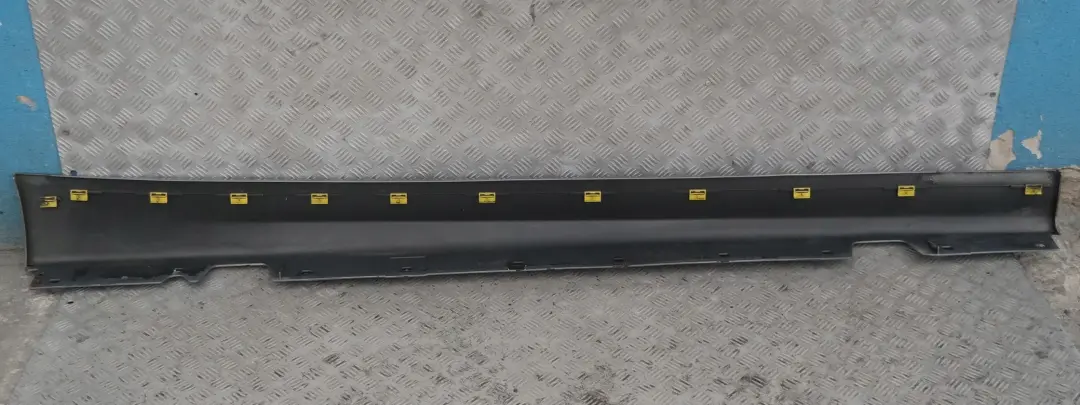 Bas de Porte Couverture Seuil a Gauche Arctique Metallique pour BMW 3 E90 E91 à propos du numéro de pièce 32951 BMW 3 E90 E91 Bas de Porte Couverture Seuil a Gauche Arctique Metallique - SKU 0032951-AM5 - Numéro de pièce 32951