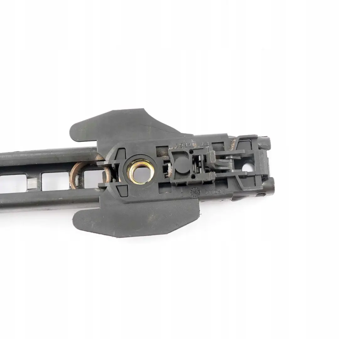 Sedile posteriore sinistro destro N/O/S altezza cintura per Mercedes E W210 Estate con numero di parte A2108600088 Mercedes E W210 Estate Sedile posteriore sinistro destro N/O/S altezza cintura - SKU A2108600088 - Numero di parte A2108600088