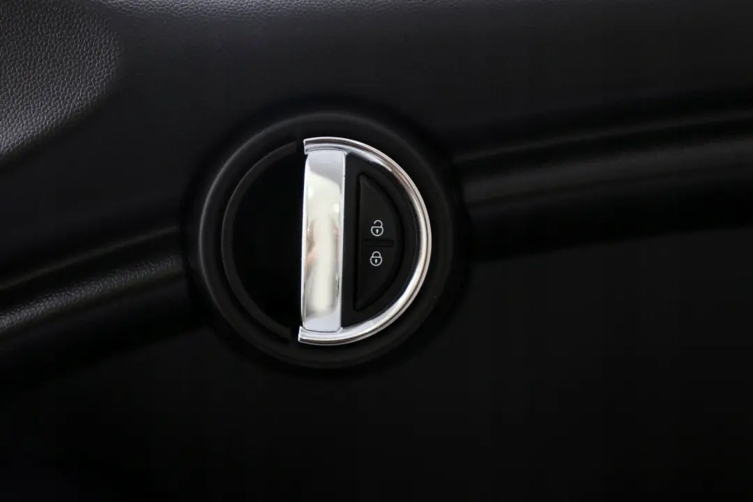 Front Right O/S Door Card Trim Panel Carbon Black to BMW MINI Cooper F56 F57 1 with Part number 7393122 BMW MINI Cooper F56 F57 1 Front Right O/S Door Card Trim Panel Carbon Black - SKU 7393122-1 - Part number 7393122